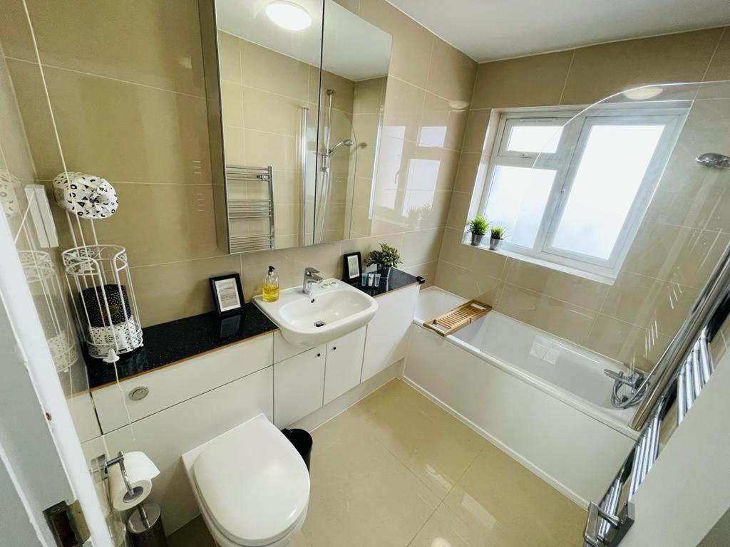 Enfield Chase Apartment 外观 照片